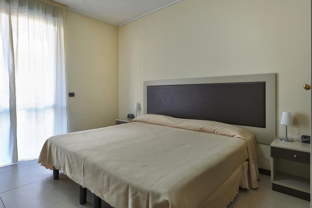 Residence La Sfera Павия Стая снимка