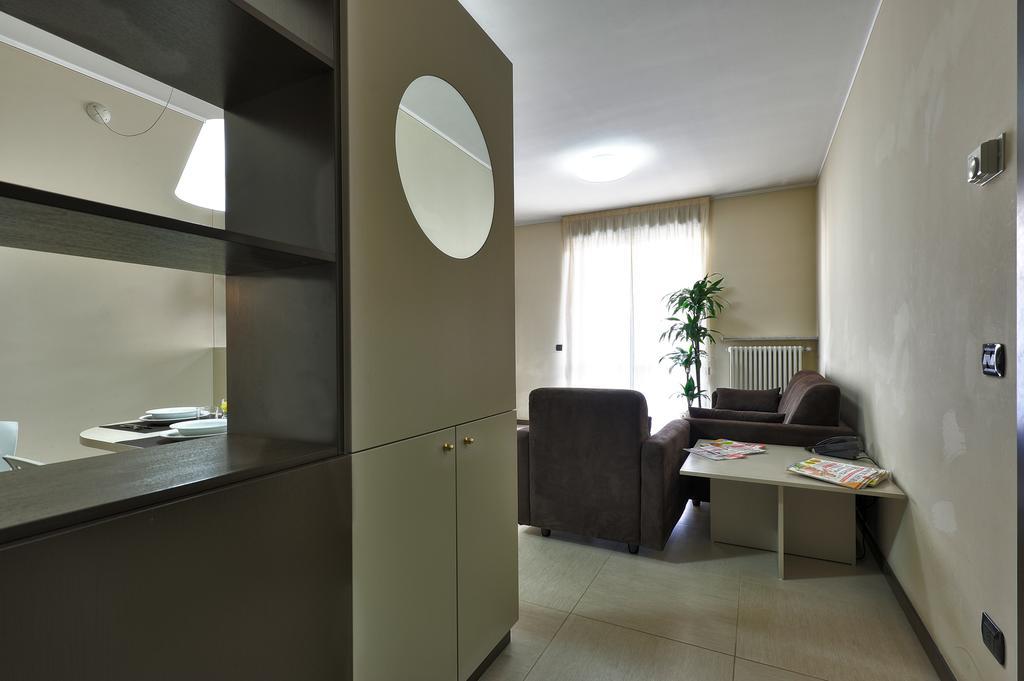 Residence La Sfera Павия Стая снимка