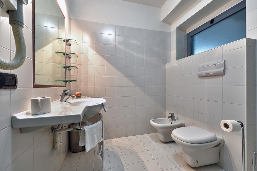 Residence La Sfera Павия Екстериор снимка